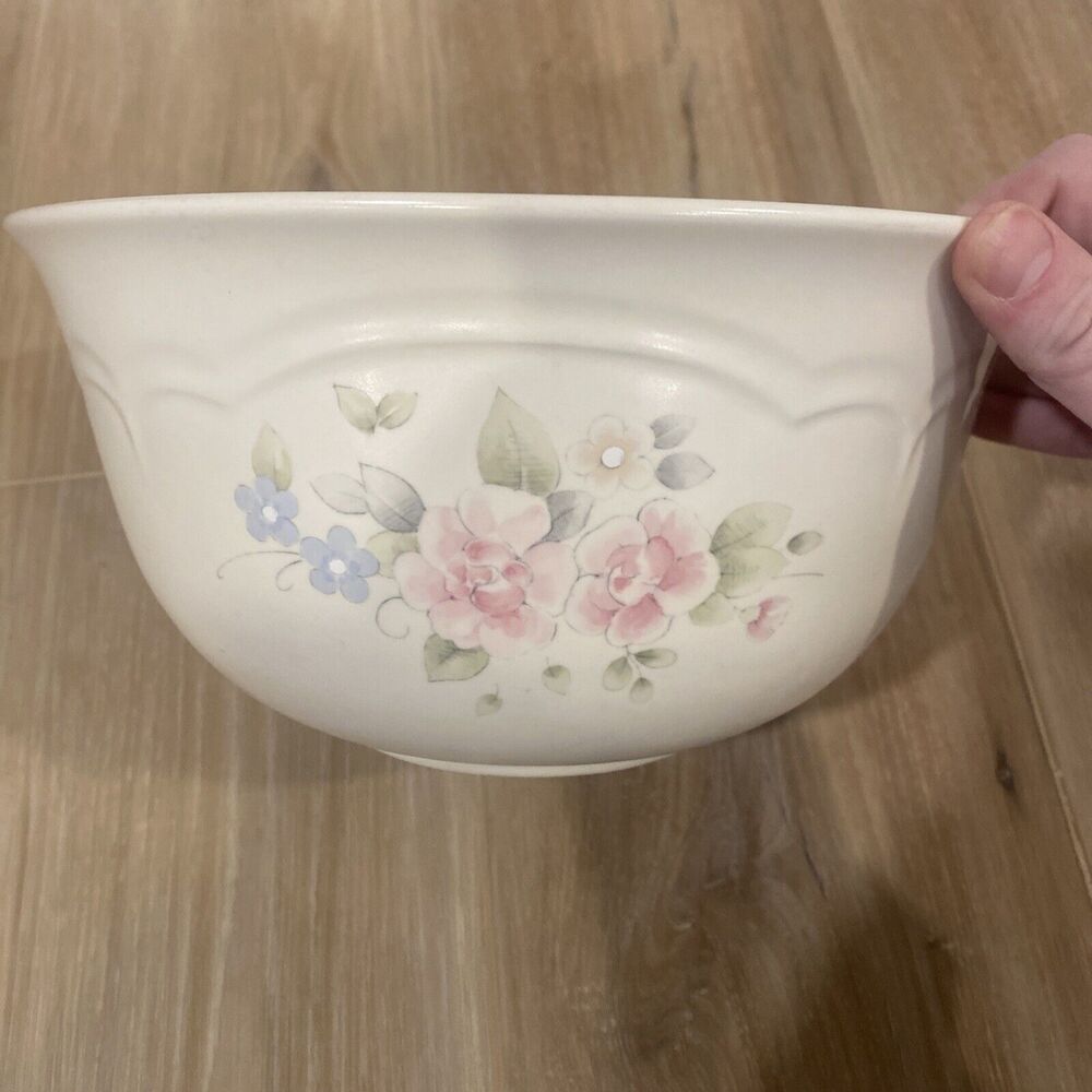 Pfatzgraff Tea Rose 9.5” Diameter x 5” Height Serving Bowl Vintage